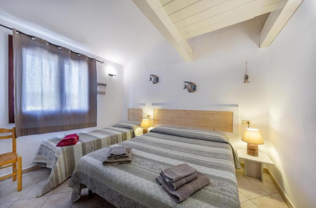 B&B Rotta Per Tavolara Porto San Paolo  Bagian luar foto