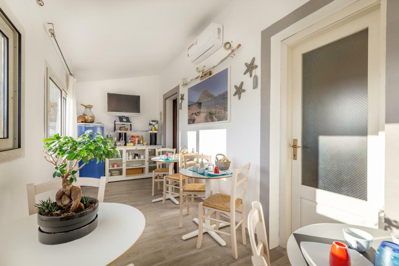 B&B Rotta Per Tavolara Porto San Paolo  Bagian luar foto