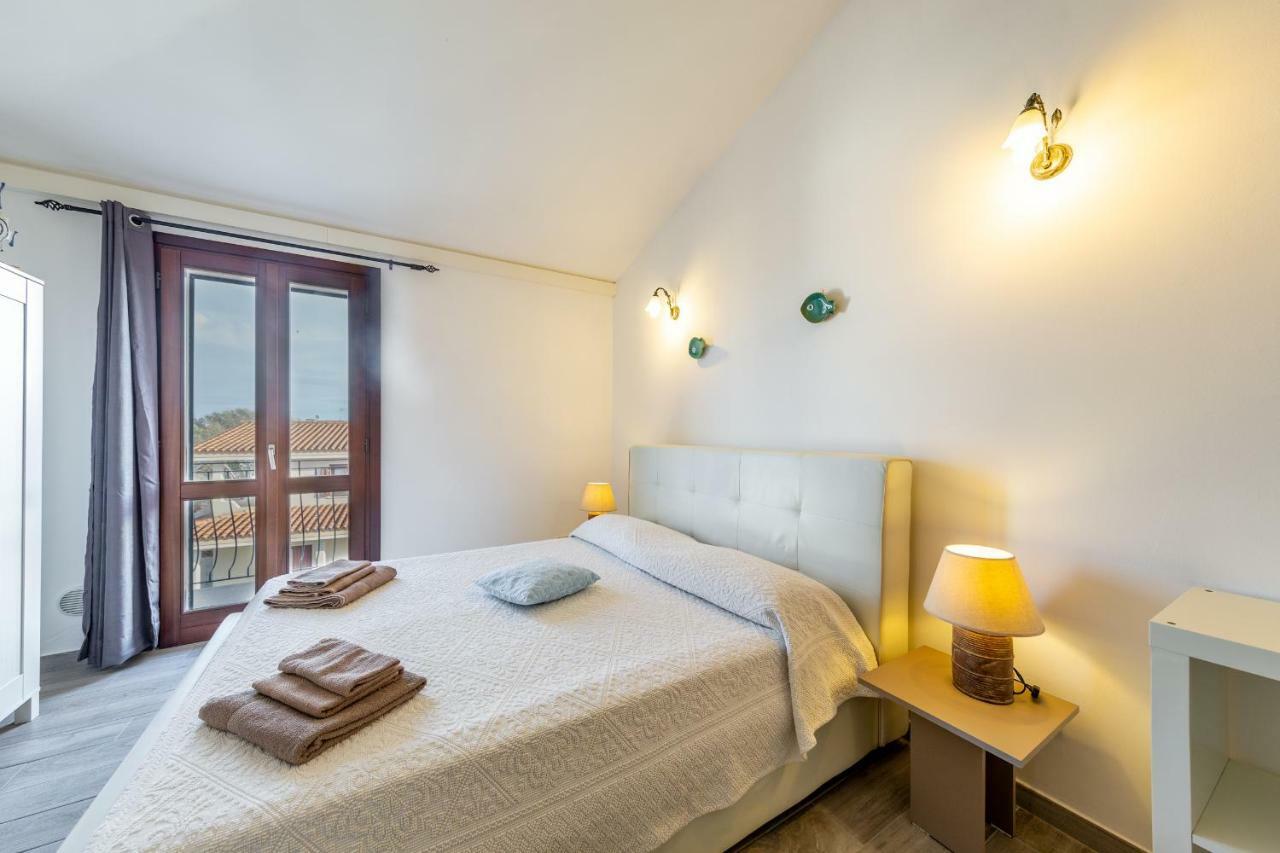 B&B Rotta Per Tavolara Porto San Paolo  Bagian luar foto