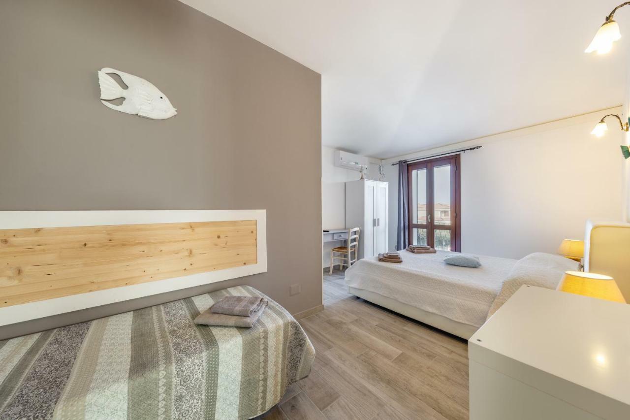 B&B Rotta Per Tavolara Porto San Paolo  Bagian luar foto