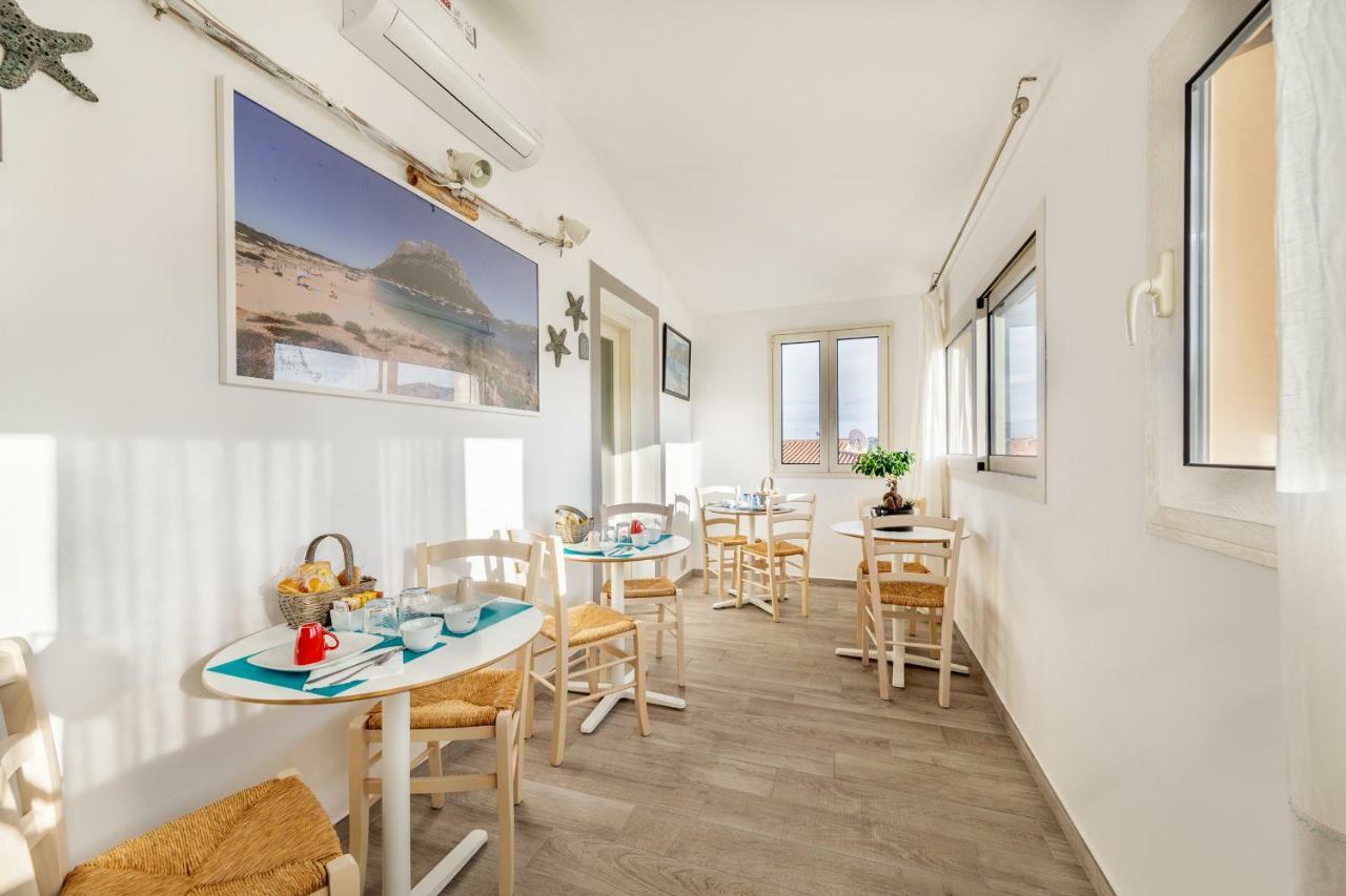 B&B Rotta Per Tavolara Porto San Paolo  Bagian luar foto