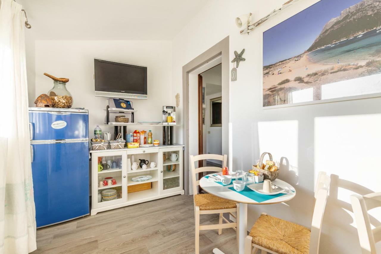 B&B Rotta Per Tavolara Porto San Paolo  Bagian luar foto